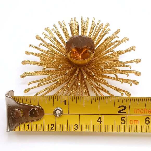 Sarah Coventry Brooch Gold Tone Metal Starburst Amber Rhinestone Center Vintage - Picture 10 of 10